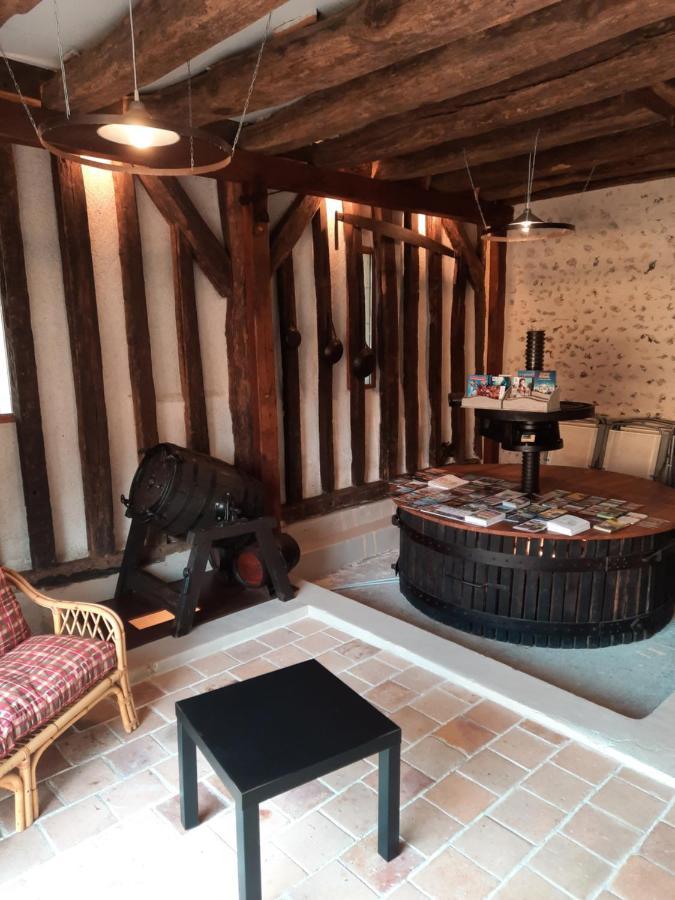 La Maison Genevier - Chambre Doréline Montreuil-en-Touraine Exterior foto